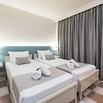 Ilios Hotel, Adults Only מלון