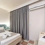 מלון Ilios Hotel, Adults Only לגאנאס